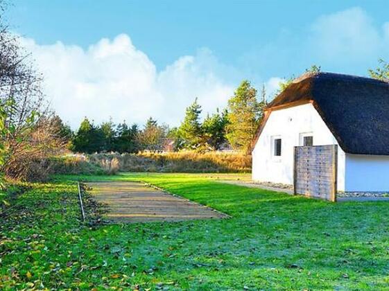 Four-Bedroom Holiday home in Blavand 49 - Photo3