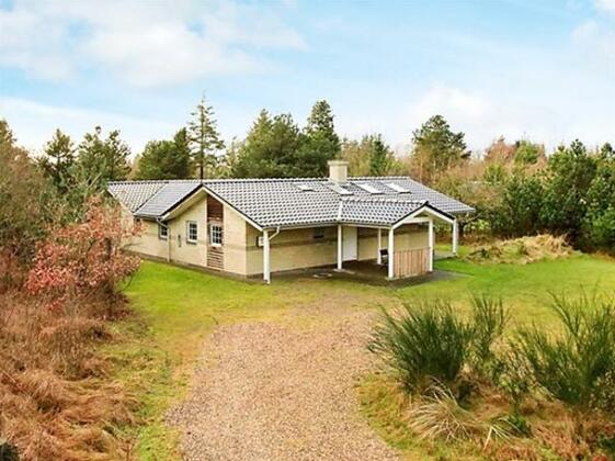 Four-Bedroom Holiday home in Blavand 8 - Photo3