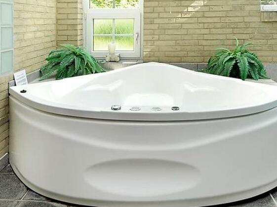 Four-Bedroom Holiday home in Blavand 8 - Photo5