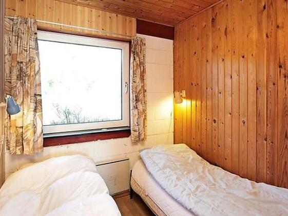Four-Bedroom Holiday home in Norre Nebel 10 - Photo4