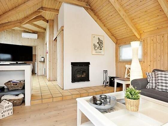 Four-Bedroom Holiday home in Vejers Strand 1 - Photo4