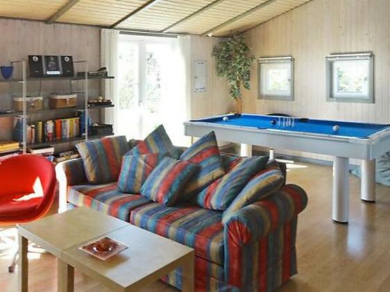 Four-Bedroom Holiday home in Vejers Strand 10 - Photo3