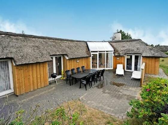 Four-Bedroom Holiday home in Vejers Strand 9 - Photo3