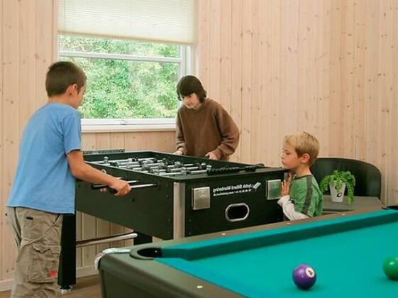 Nine-Bedroom Holiday home in Blavand 2 - Photo3