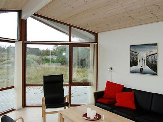 Three-Bedroom Holiday home in Blavand 32 - Photo3