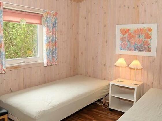 Three-Bedroom Holiday home in Blavand 65 - Photo3