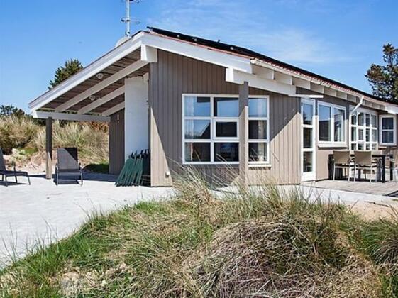 Three-Bedroom Holiday home in Vejers Strand 2 - Photo2