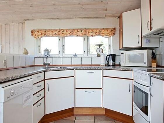 Three-Bedroom Holiday home in Vejers Strand 2 - Photo3