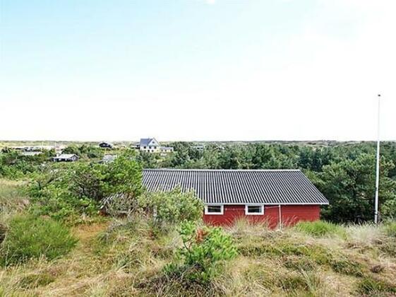 Three-Bedroom Holiday home in Vejers Strand 4