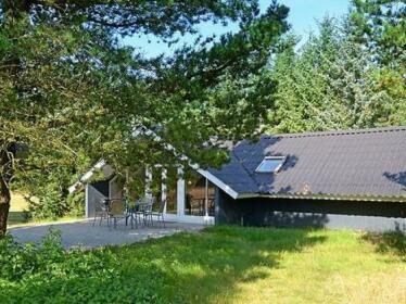 Two-Bedroom Holiday home in Blavand 10