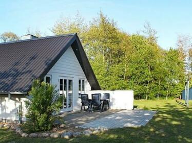 Two-Bedroom Holiday home in Blavand 21