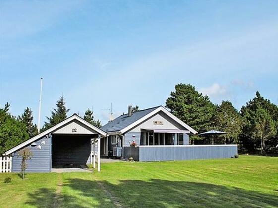 Two-Bedroom Holiday home in Blavand 24 - Photo2