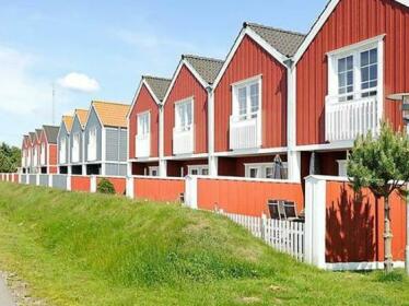 Two-Bedroom Holiday home in Blavand 4