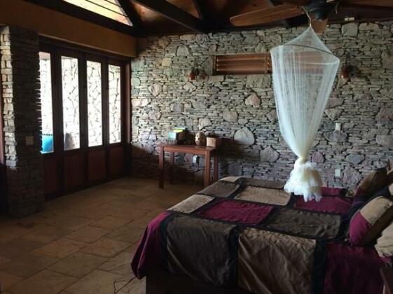 Escape Dominica - Photo3