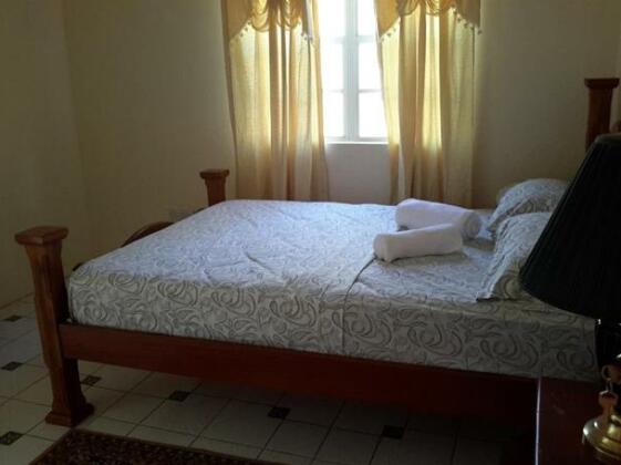 Jevine Home Rentals - Photo5
