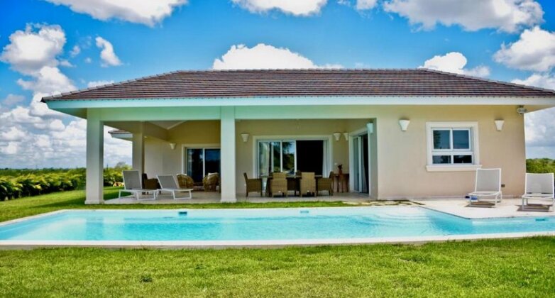 Villa Luxury Estancia Golf only 8 minutes from Bayahibe