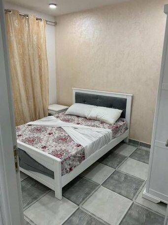  Photo 3