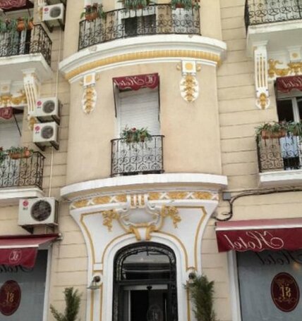 ST Hotel