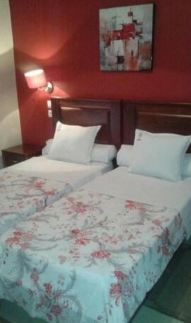 ST Hotel - Photo5