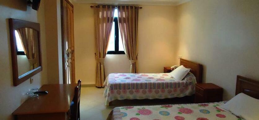 Brahmi Hotel - Photo3