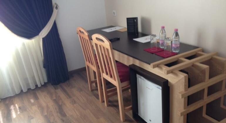 Clean Hotel - Photo3