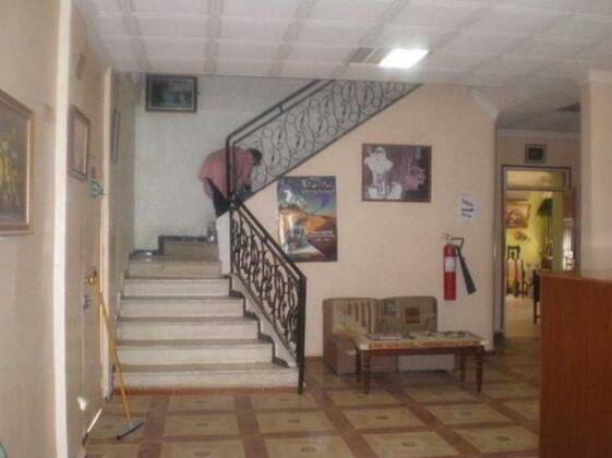 Club 34 Hotel - Photo4