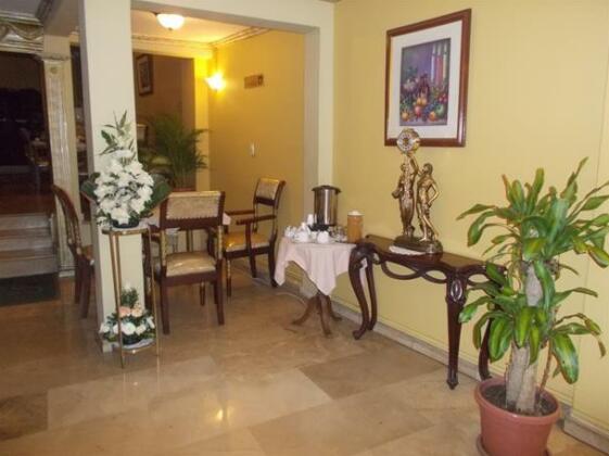 Colony Inn Hotel - Photo2