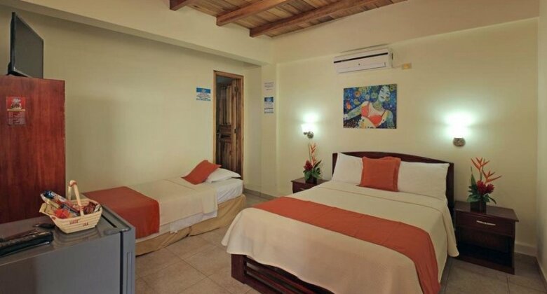 Hotel Cielo Azul Atacames - Photo4