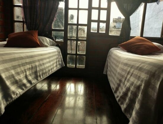 Erupcion Backpackers - Photo2
