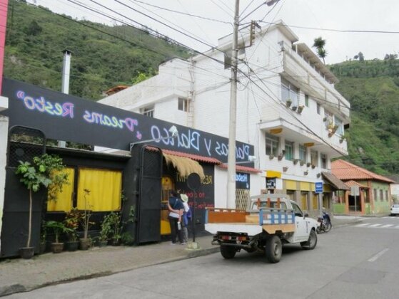 Hostal Plantas y Blanco - Photo2