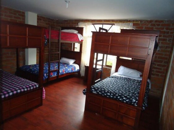  Photo 4