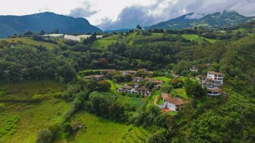 Luna Runtun Adventure Spa