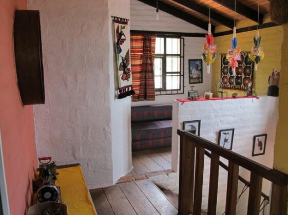 Yellow Guest House Cotacachi - Photo2