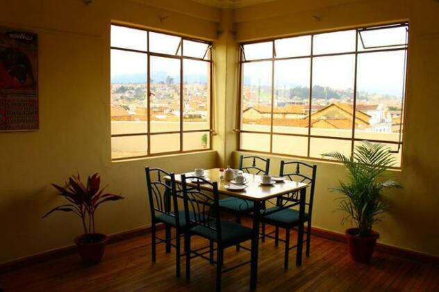 Check Inn Bed and Breakfast - Photo4