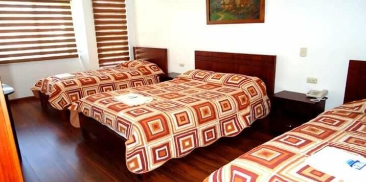 Hotel MonteCarlo Cuenca - Photo2
