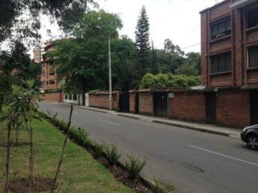 Los Cipreses Frente Rio