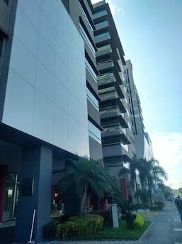 Guayaquil Airport Suites Mall del Sol