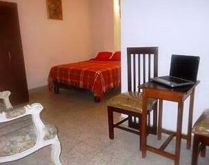 Hostal Perla Real Inn - Photo5