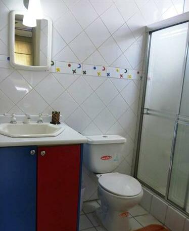 Roommates Suites - Photo3