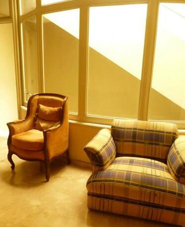 Roommates Suites - Photo5