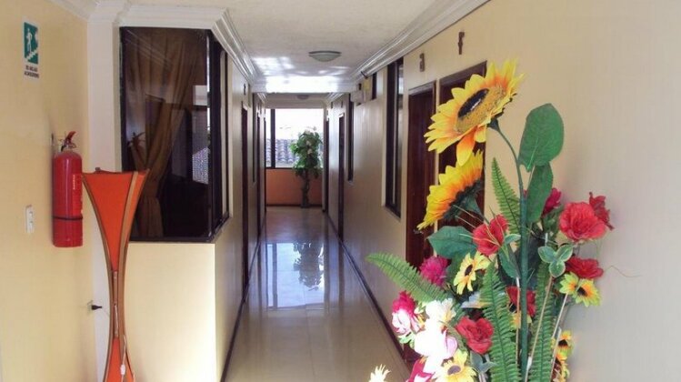 Hotel Ritzor - Photo2
