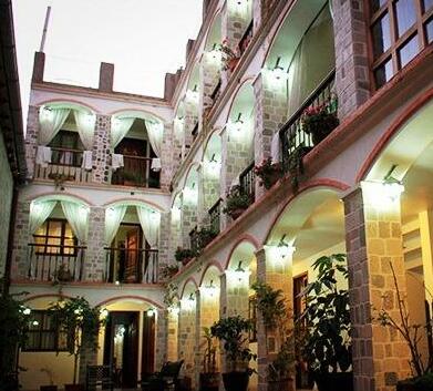 Villa de Tacvnga Hotel