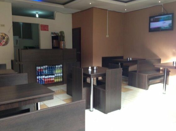 Hostal Real Colon Aguilar - Photo2