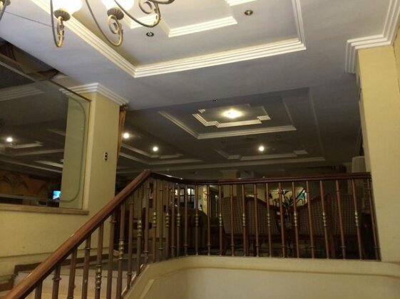 Hotel Bombuscaro - Photo4
