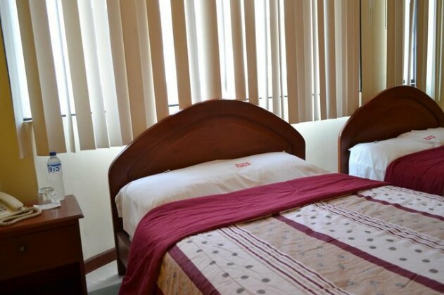 Hostal Madrid Machala - Photo3