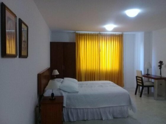 Goleta Hostal Manta - Photo4
