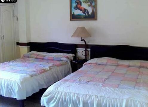 Hostal Francisco - Photo2