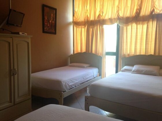 Hostal Manta Tropical - Photo5