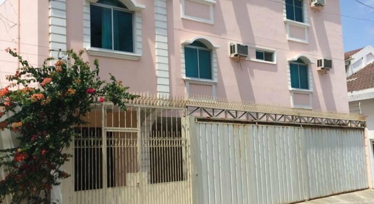 Hostal Marina Real