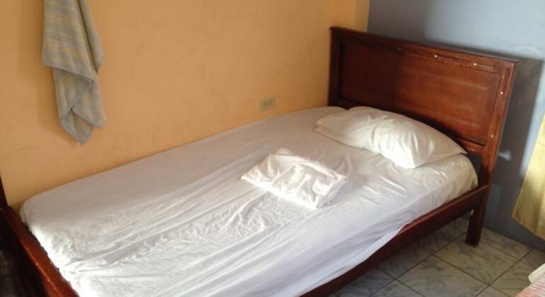 Hostal Marlin - Photo3